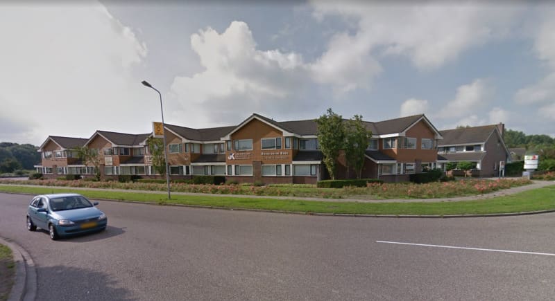 Straatbeeld bij de vestiging van Bloedjes & Eriks in Schagen
